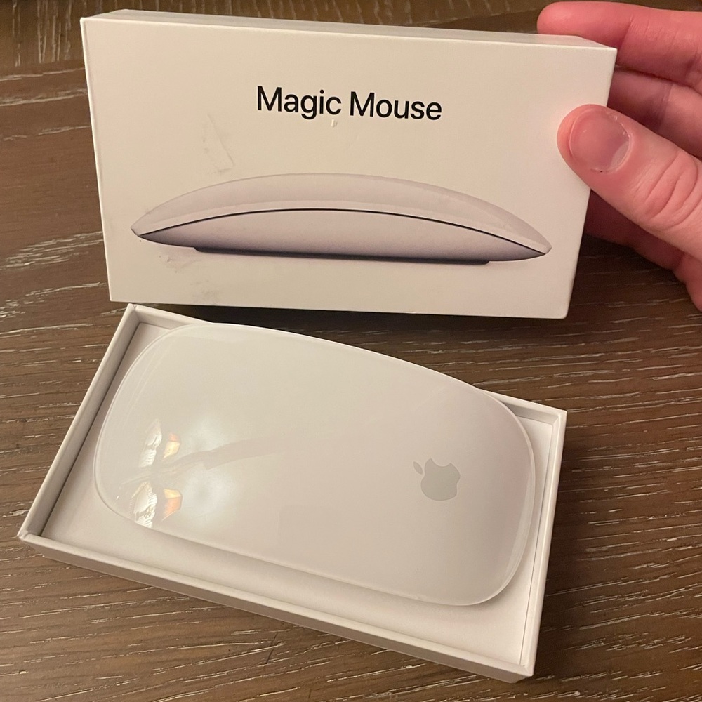 Apple Magic Mouse *used maybe x3*